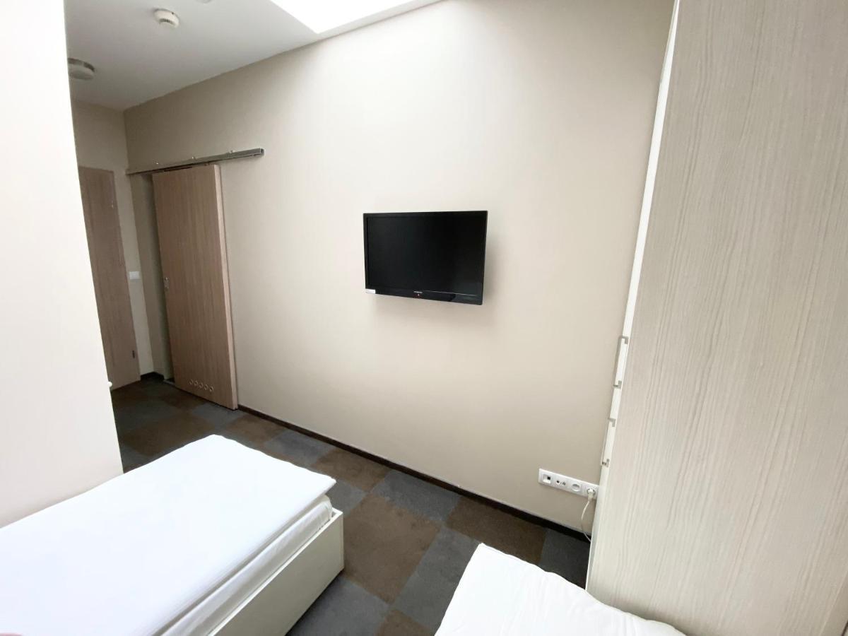 Hostel Promenada Rzeszów Buitenkant foto