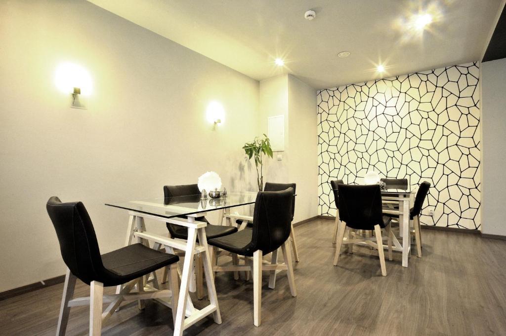 Hostel Promenada Rzeszów Buitenkant foto