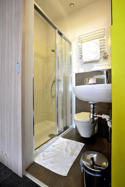 Hostel Promenada Rzeszów Kamer foto