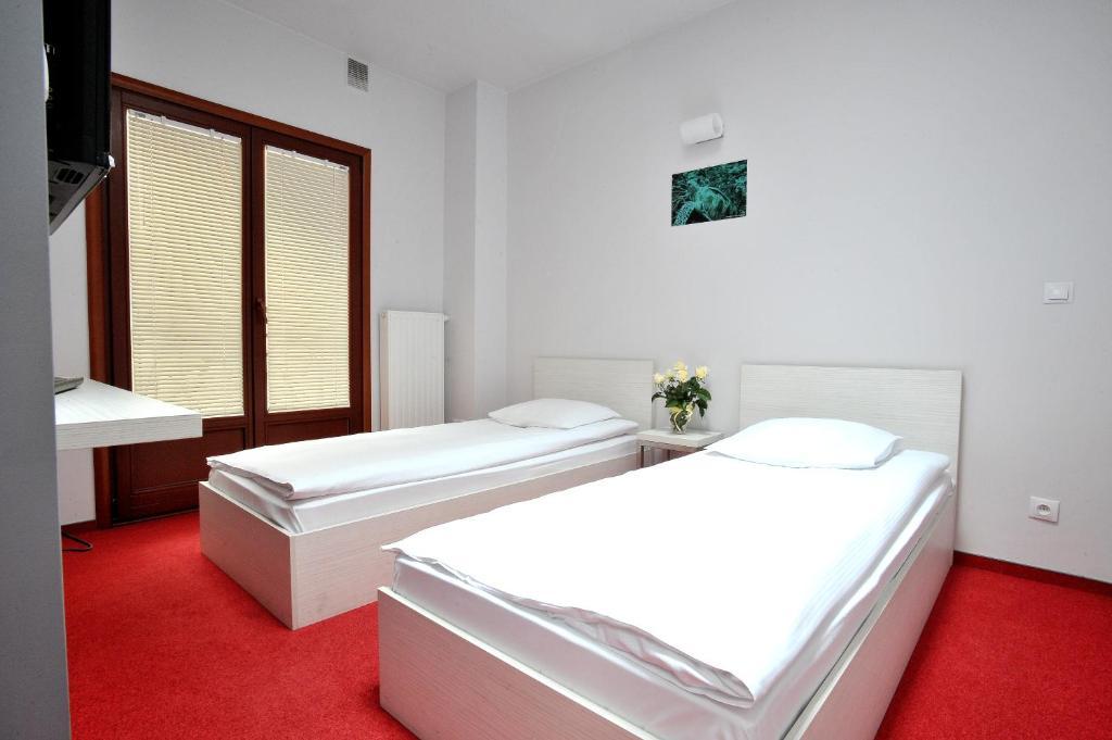 Hostel Promenada Rzeszów Kamer foto